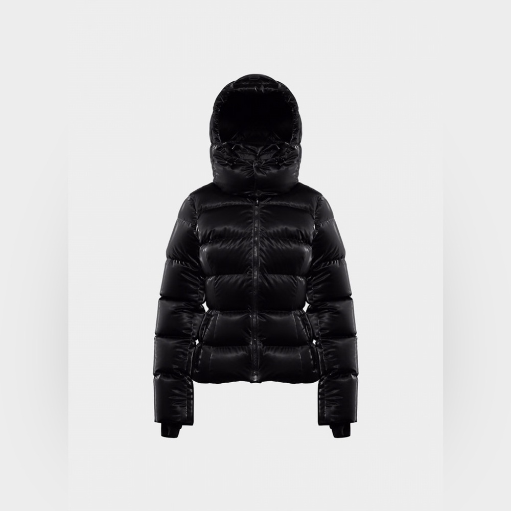 Aritzia The SuperSnug Puff - Liquid shine